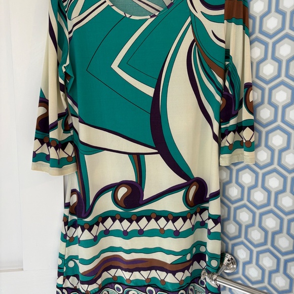 Mod Style mini dress - Picture 2 of 2